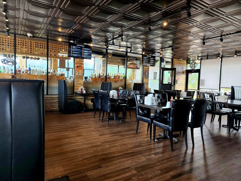 Peak View BBQ & Taproom interior